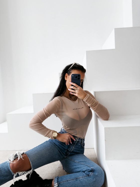 body AMELI 056.JPG