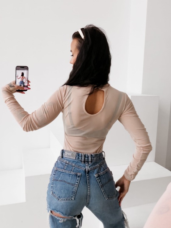 body AMELI 057.JPG