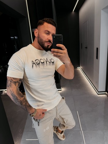 t-shirt CUON 357.JPG