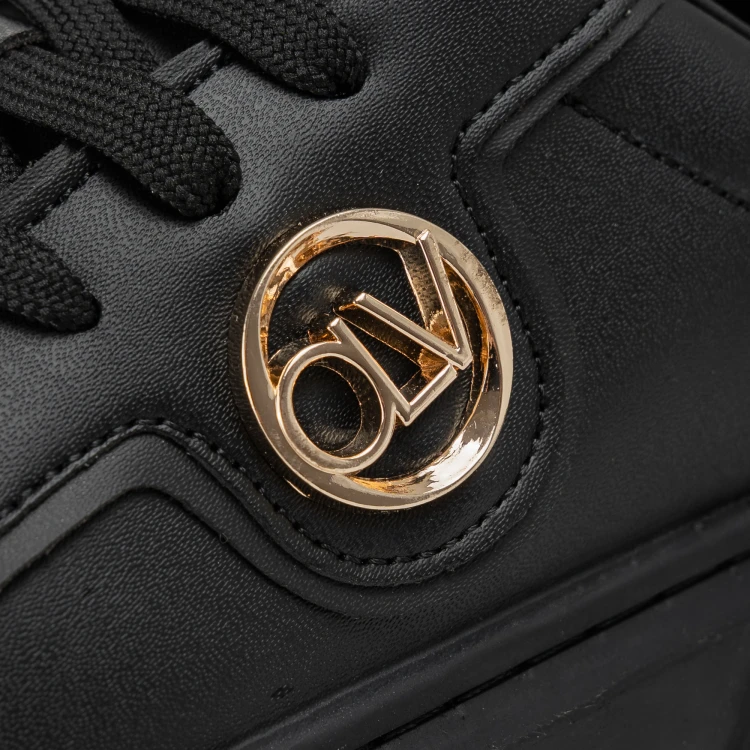 HALO black 05.jpg