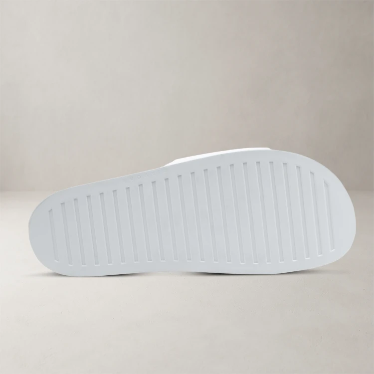 LAVITS white 03.jpg